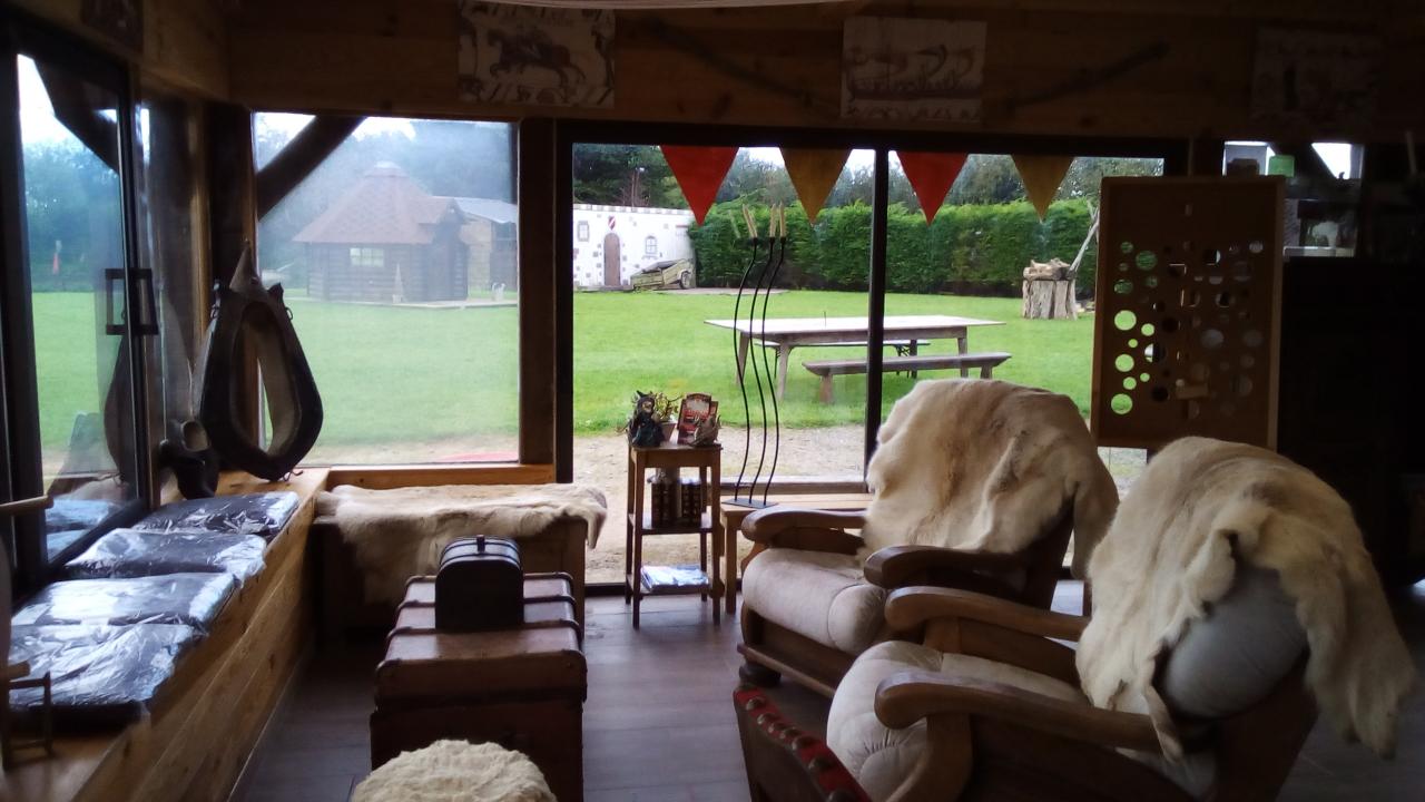 salon accueil auberge