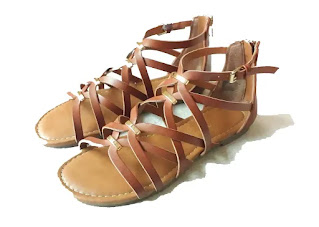 Steve Madden sandals in Tan Steve Madden sandals in Tan